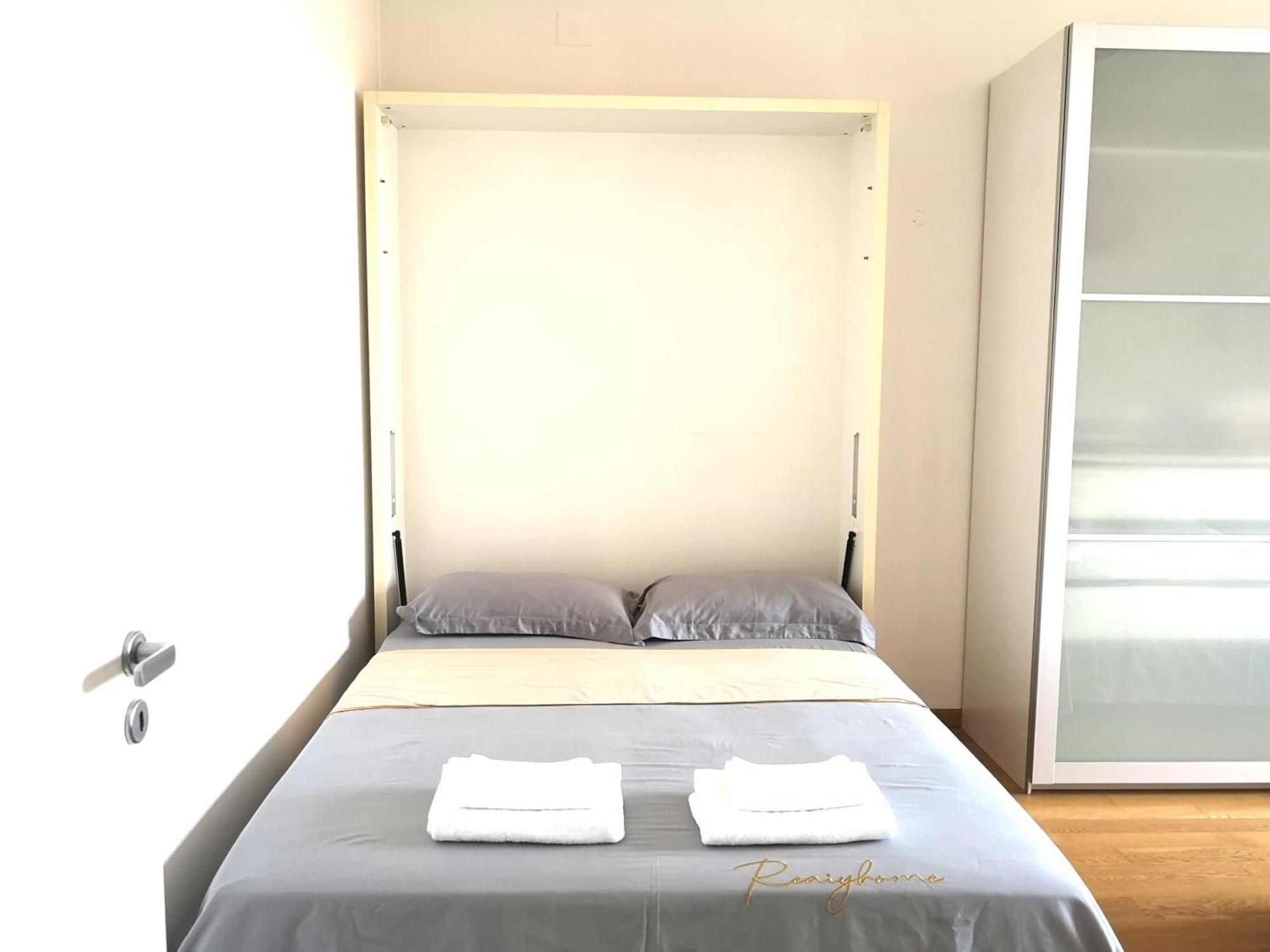 Apartment Quietnest Station Flat 86sqm 100m To Bus Station 300m To Train Station