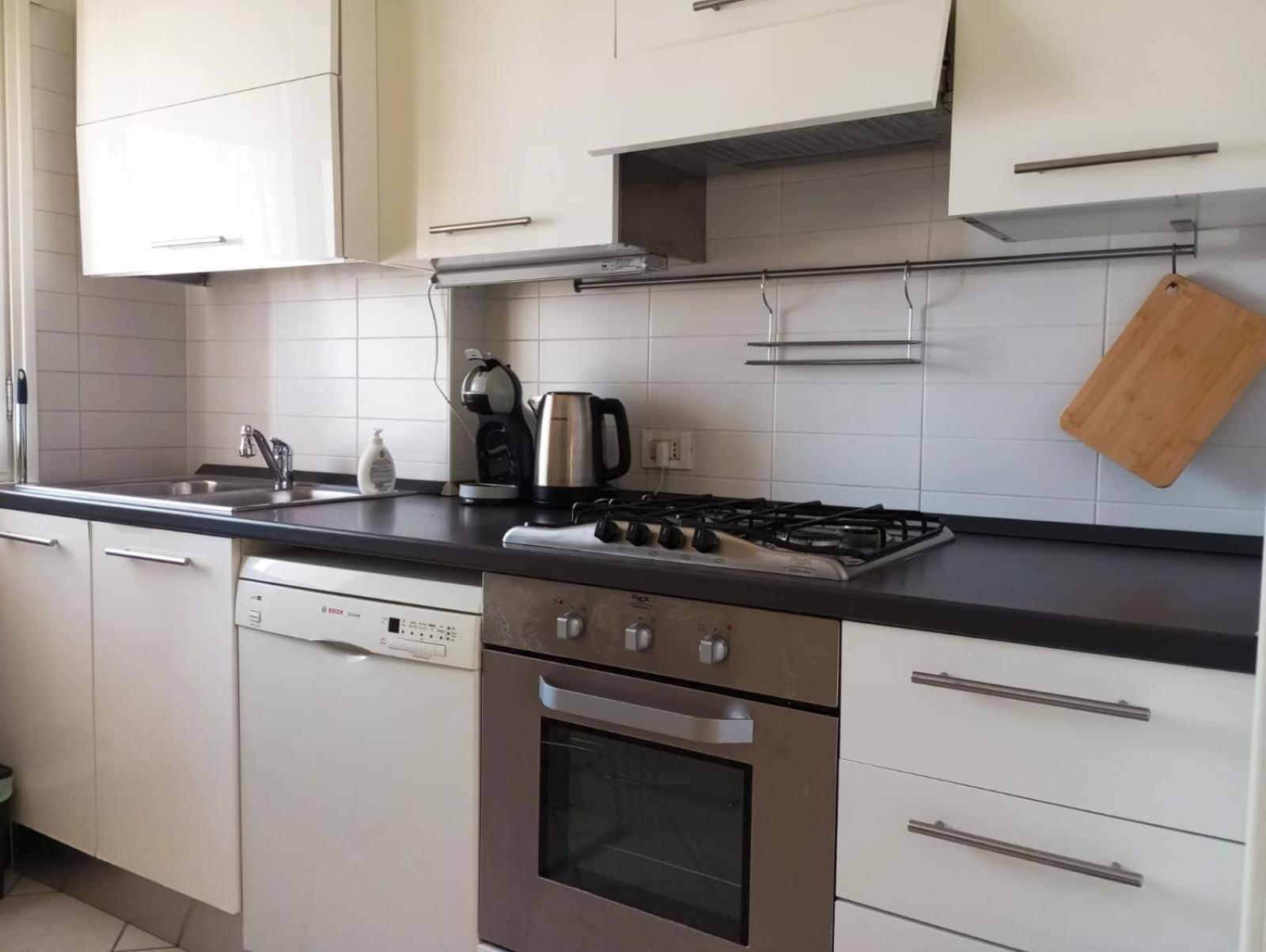 Quietnest Station Flat 86sqm 100m To Bus Station 300m To Train Station *